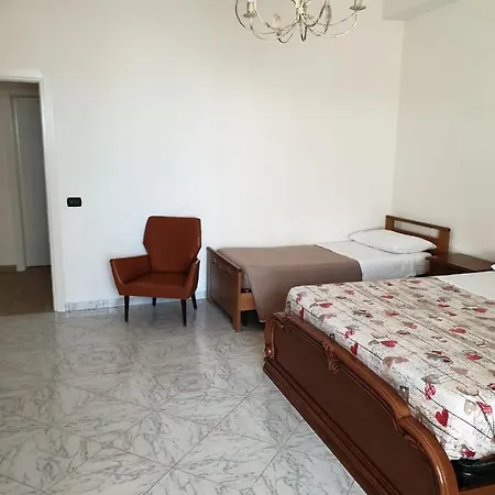 Fronte Mare بيت للعطل توري موتسا